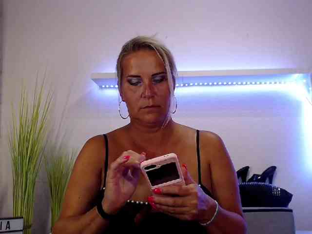 JuliaPink webcam