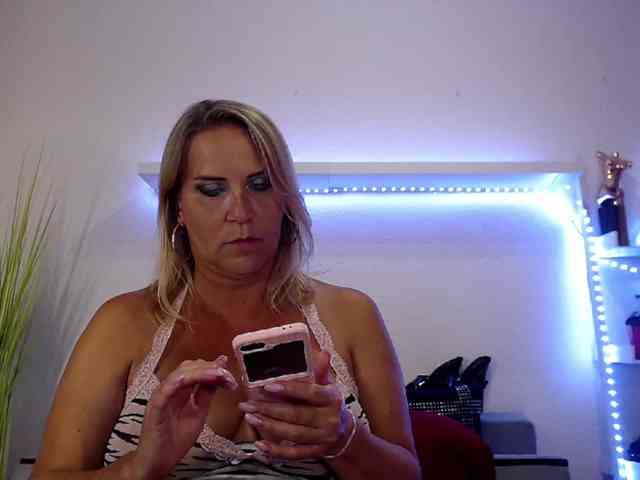JuliaPink webcam