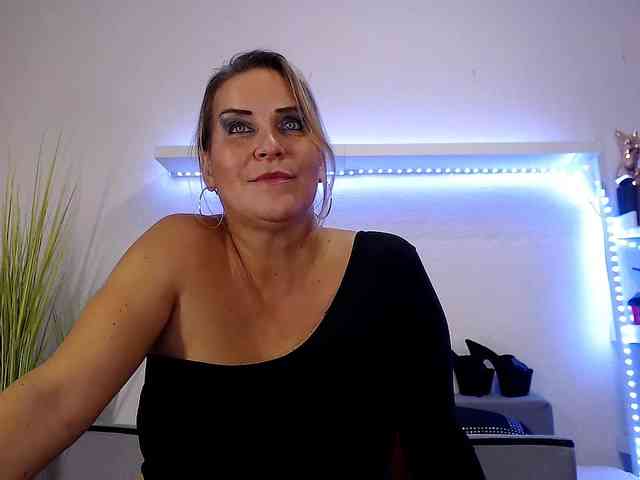 JuliaPink webcam