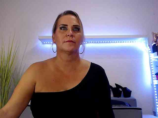 JuliaPink webcam