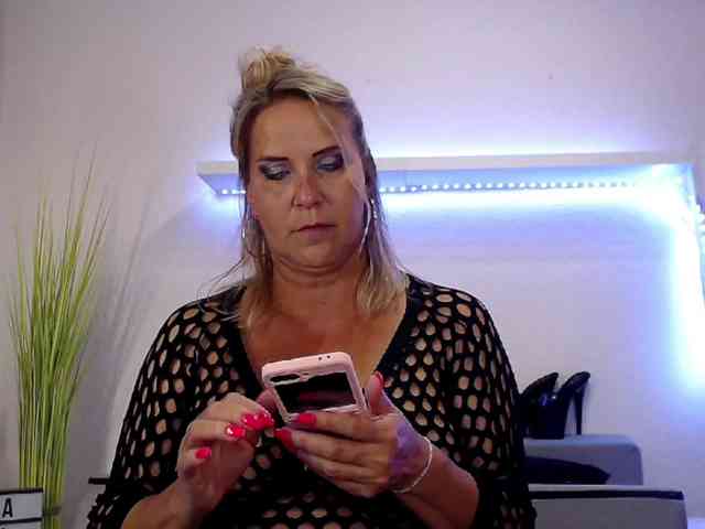 JuliaPink webcam