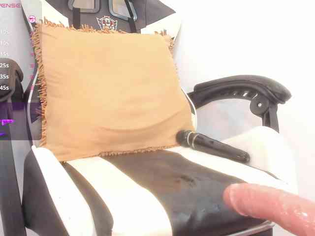 Little-Helenn webcam