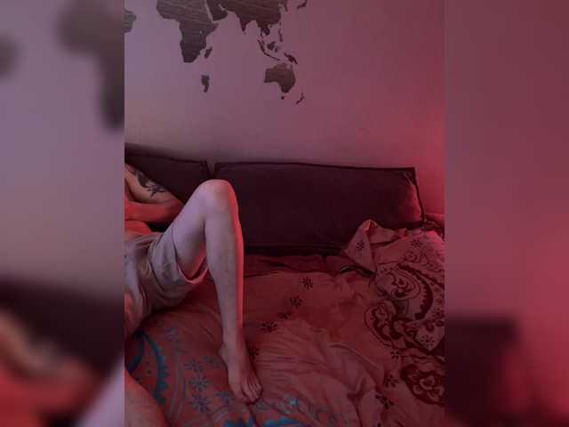 KotkoLLle4KLl's BongaCams show and profile