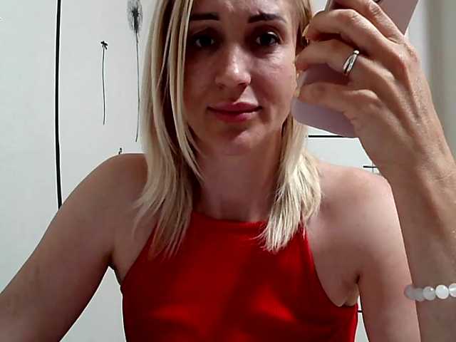 MarryEmm on BongaCams 