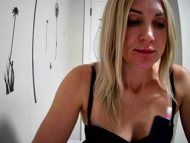 MarryEmm webcam