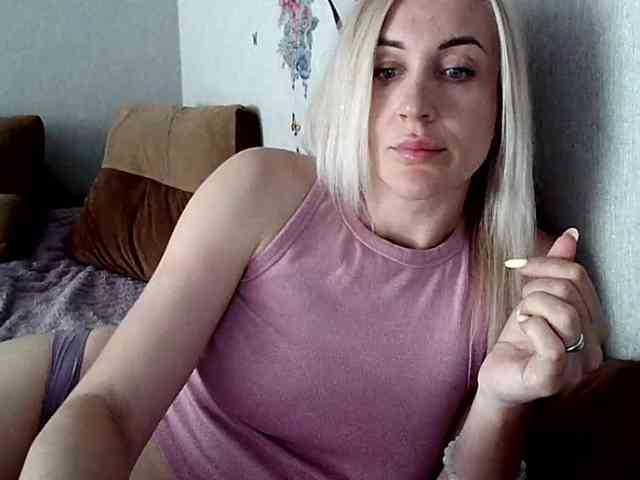 MarryEmm webcam