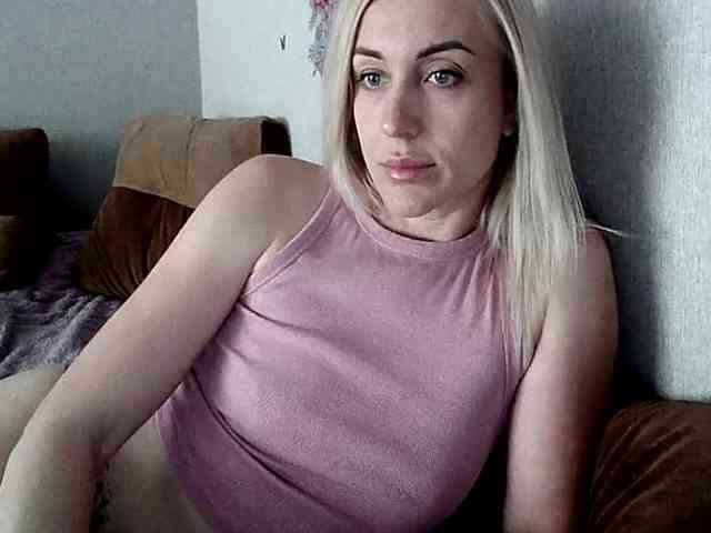 MarryEmm webcam