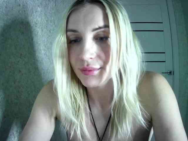 MarryEmm webcam