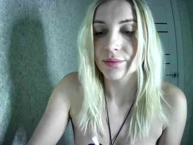 MarryEmm webcam