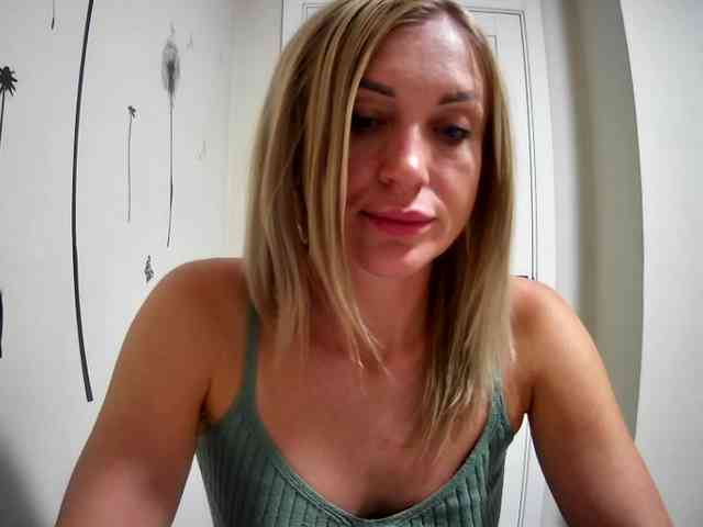 MarryEmm webcam