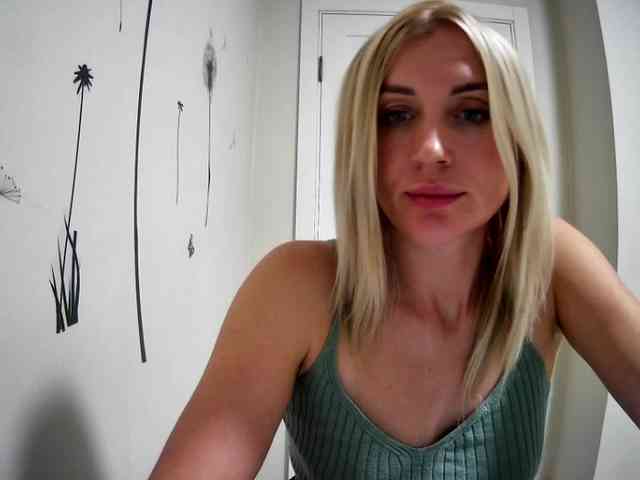 MarryEmm webcam