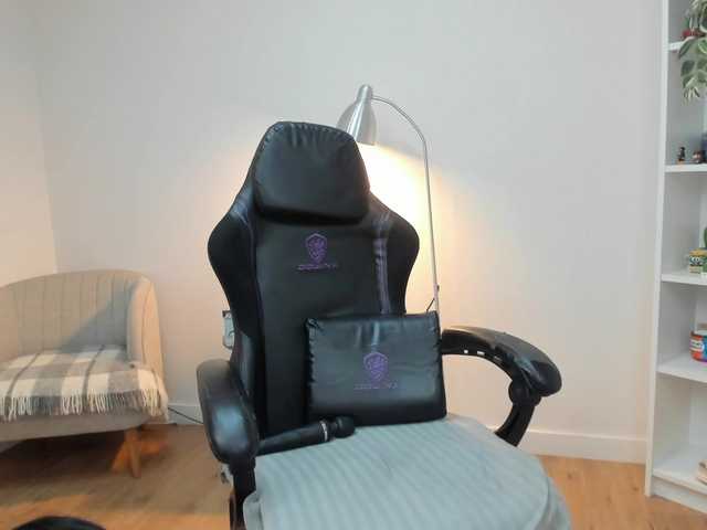 summerevans's BongaCams show and profile