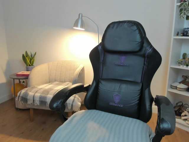 summerevans's BongaCams show and profile