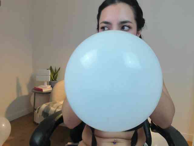 summerevans Live Webcam on BongaCams