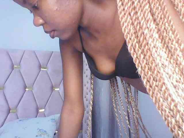 bigbaby004 Live Webcam on BongaCams