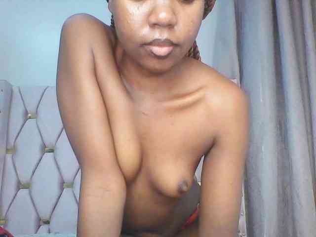 bigbaby004 Live Webcam on BongaCams