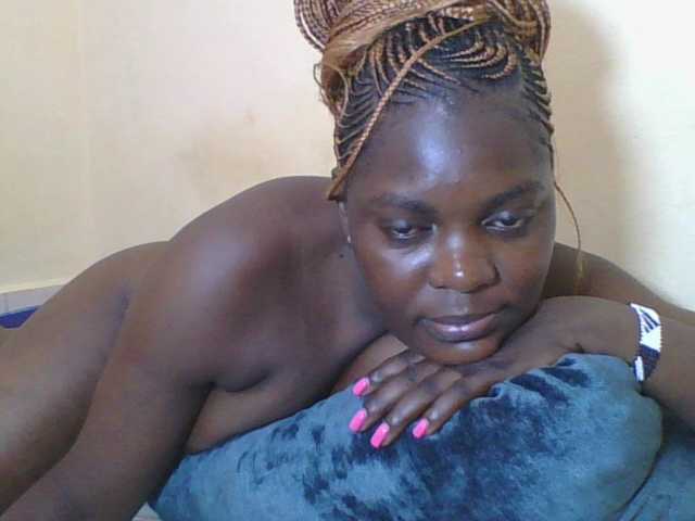 Discover Sweetdarkskin from BongaCams
