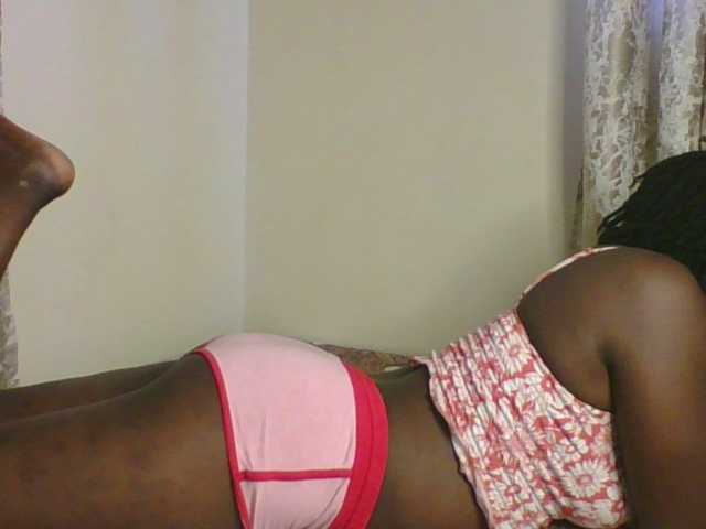 Sweetdarkskin's BongaCams show and profile