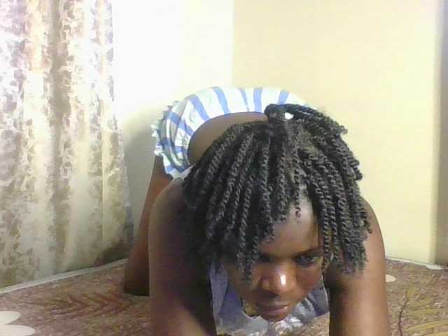 Sweetdarkskin's BongaCams show and profile
