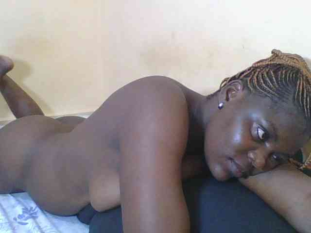 Sweetdarkskin webcam