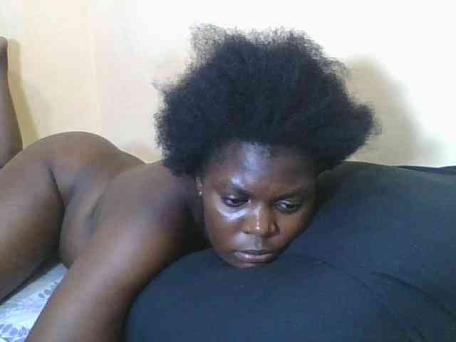 Sweetdarkskin webcam