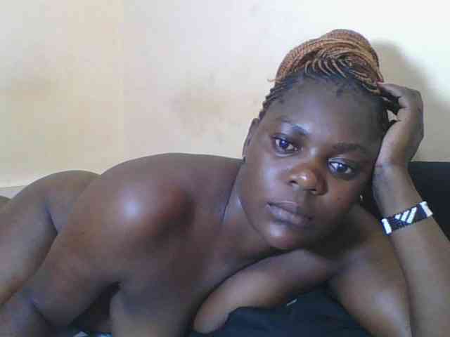 Sweetdarkskin webcam