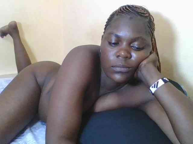 Sweetdarkskin webcam