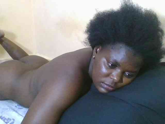 Sweetdarkskin webcam
