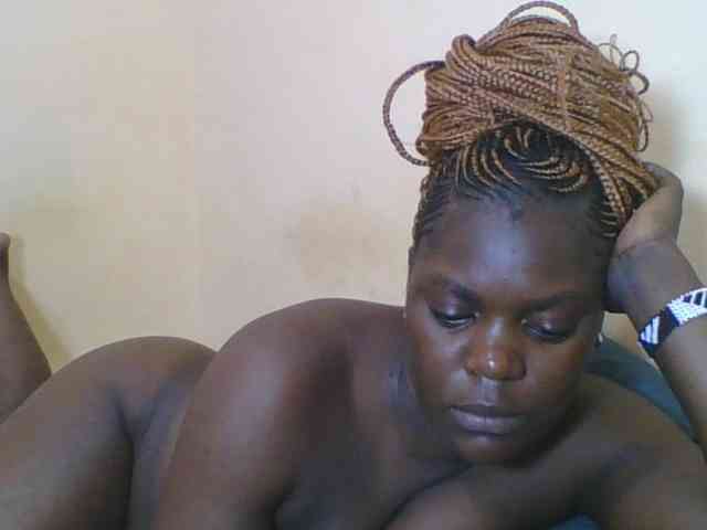 Sweetdarkskin webcam