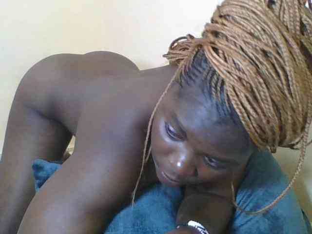 Sweetdarkskin webcam