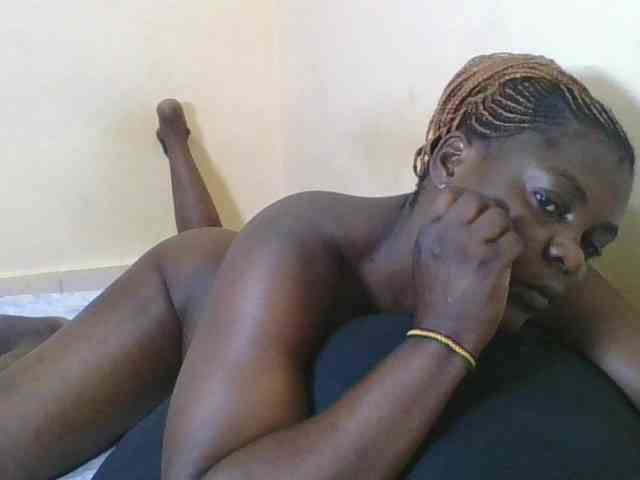 Sweetdarkskin webcam