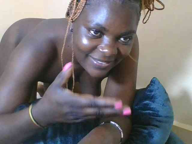 Sweetdarkskin webcam