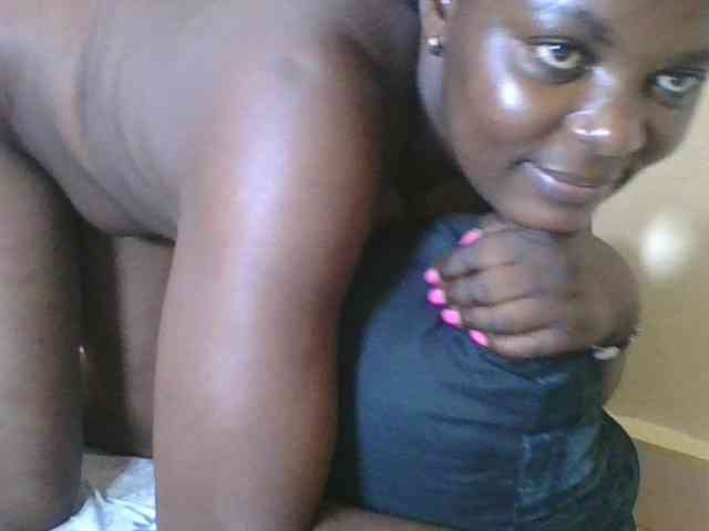 Sweetdarkskin webcam