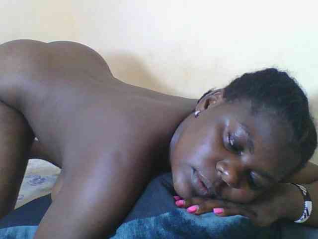 Sweetdarkskin webcam
