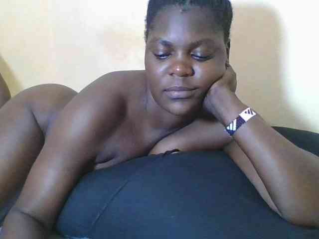Sweetdarkskin webcam