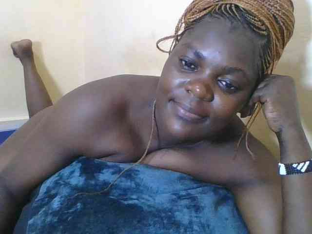 Sweetdarkskin webcam