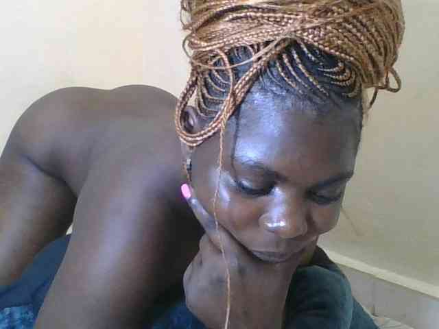 Sweetdarkskin webcam