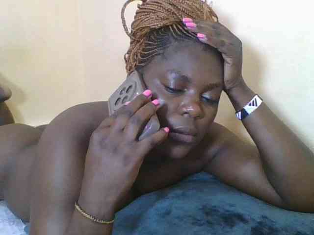 Sweetdarkskin webcam