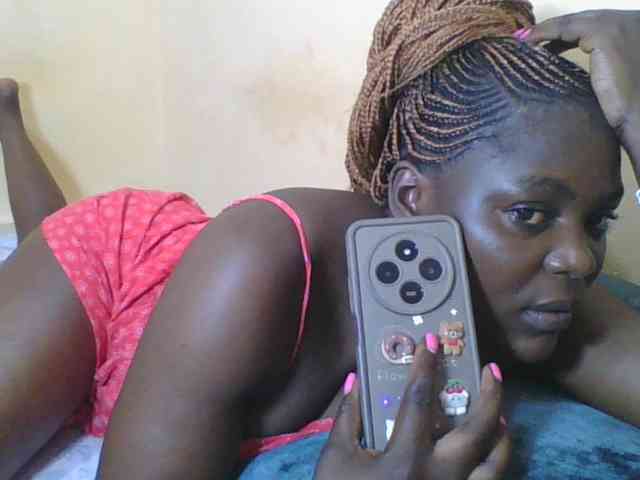 Sweetdarkskin webcam