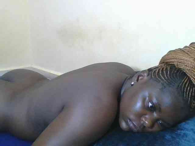 Sweetdarkskin webcam