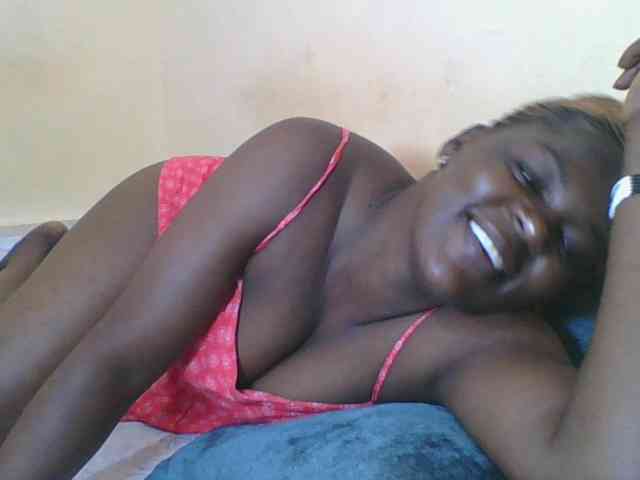 Sweetdarkskin webcam