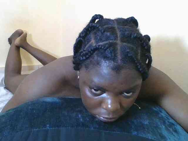 Sweetdarkskin webcam