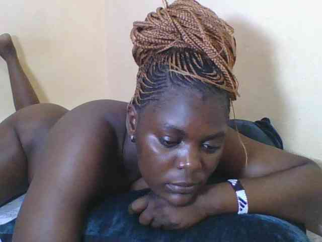 Sweetdarkskin webcam