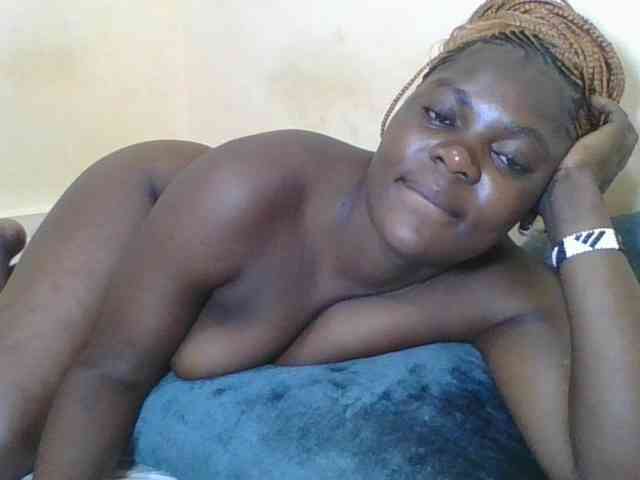 Sweetdarkskin webcam