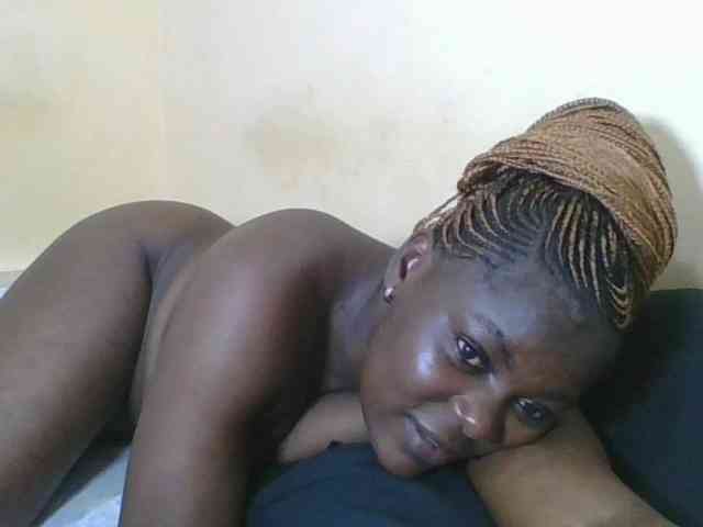 Sweetdarkskin webcam