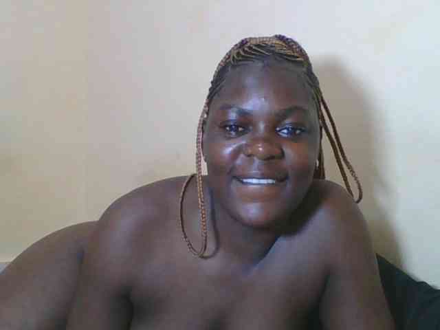 Sweetdarkskin webcam