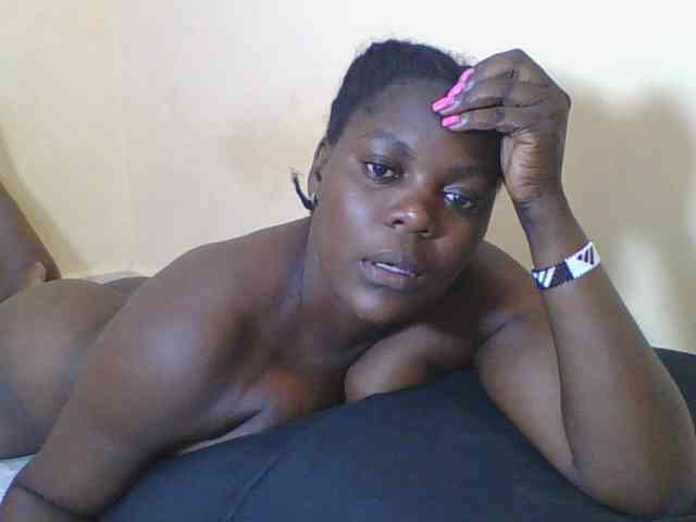 Sweetdarkskin webcam