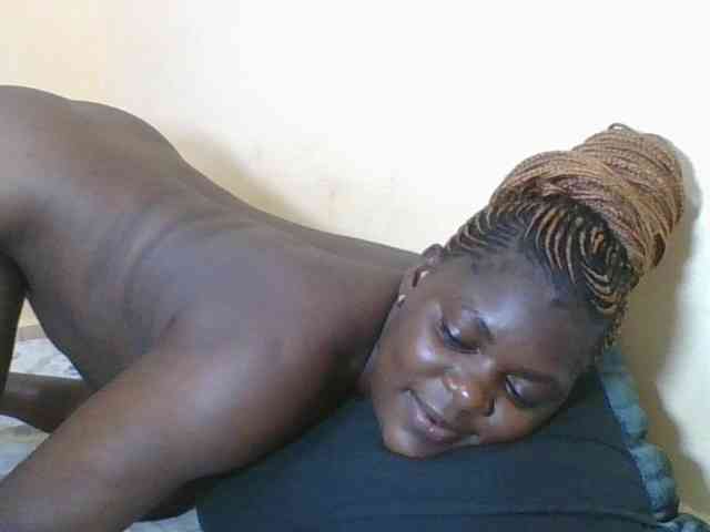 Sweetdarkskin webcam