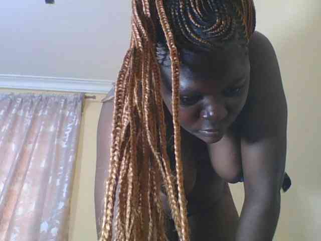 Sweetdarkskin webcam