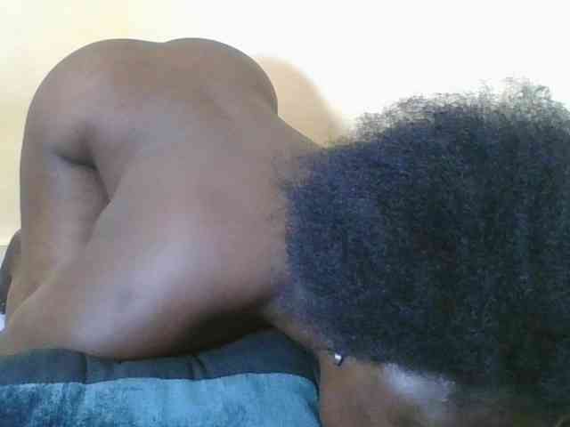 Sweetdarkskin webcam